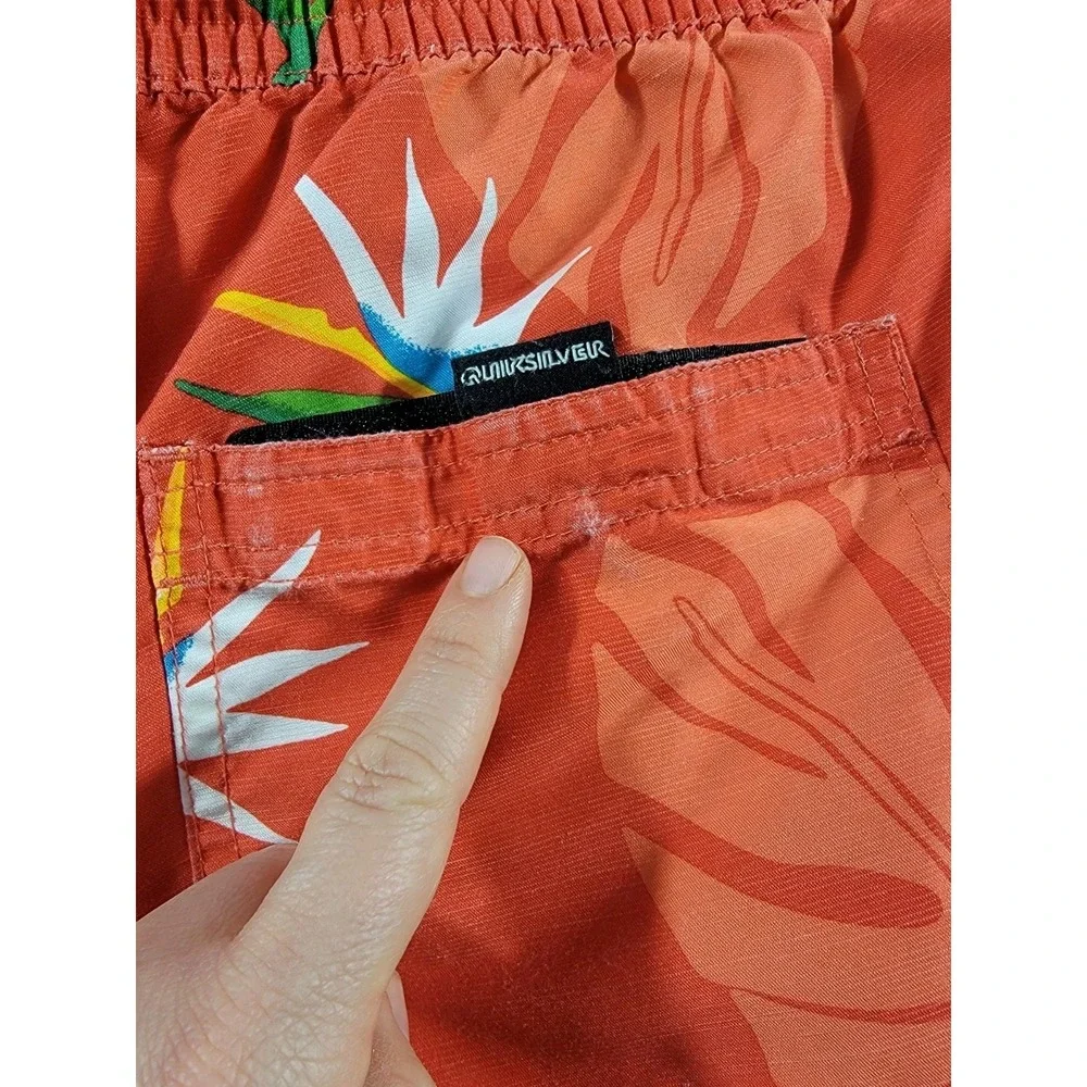 Quiksilver Volley‎ Shorts Red Tropical Beach bird of paradise w/ pockets